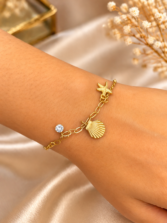 Gold shell charm Bracelet