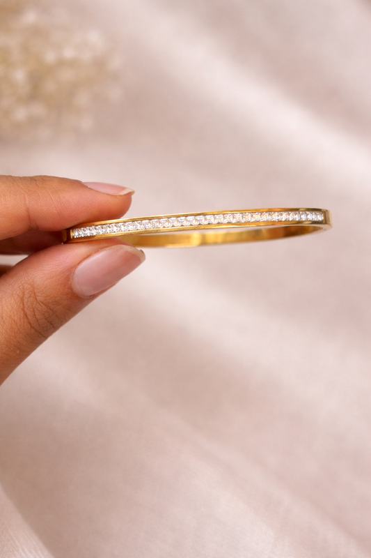 Classic studded gold band