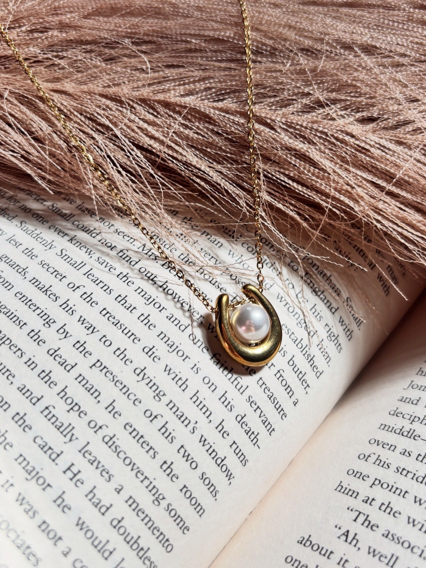 Vintage pearl pendant