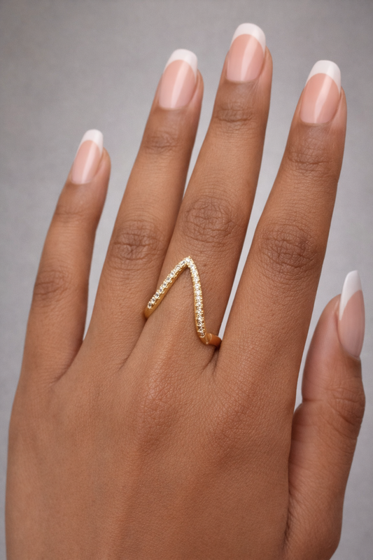 Chevron V ring