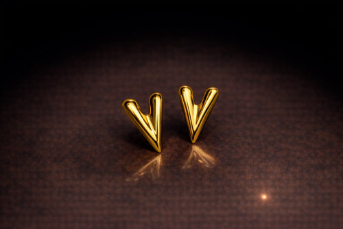 V-shaped heart studs