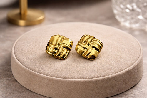 Gold knot stud earrings