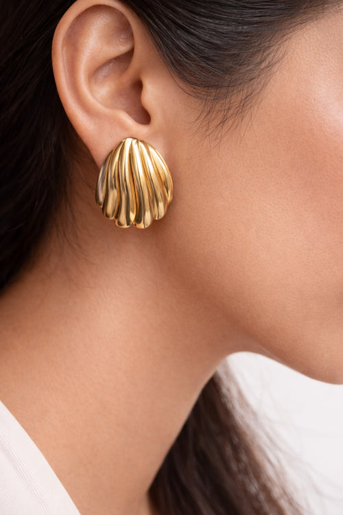 Shell textured earrings