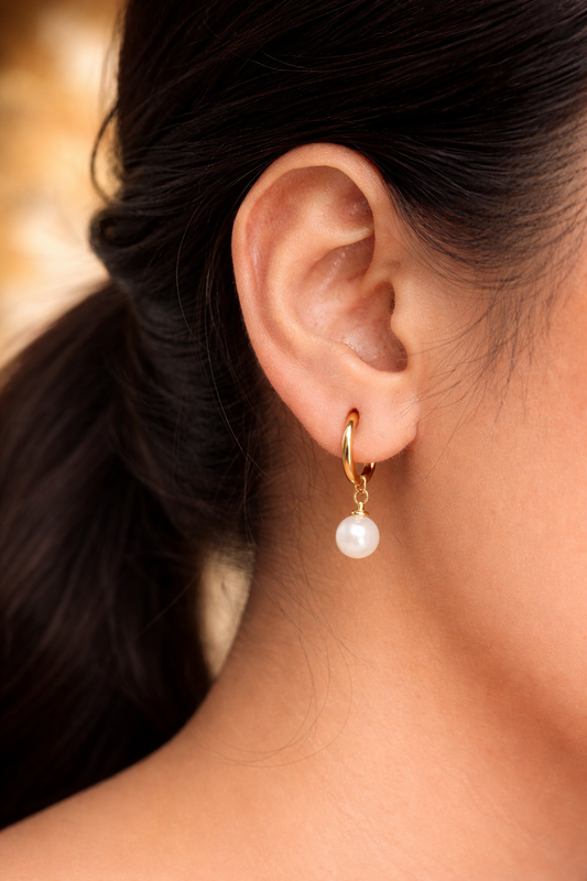 Elegant pearl drop