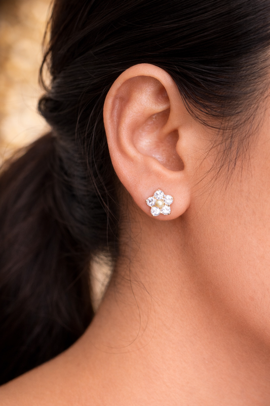 Classic floral stud